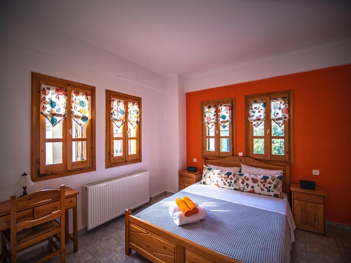 Orange House For Big Families In Damouchari - Delicious Houses Bagian luar foto