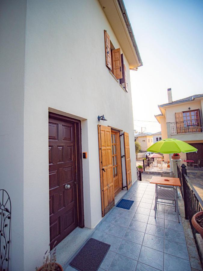 Orange House For Big Families In Damouchari - Delicious Houses Bagian luar foto