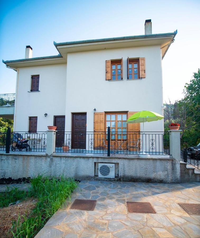 Orange House For Big Families In Damouchari - Delicious Houses Bagian luar foto