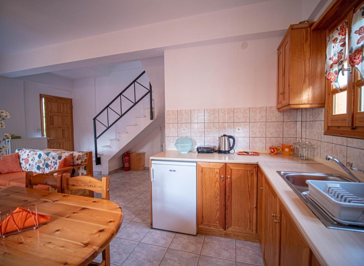 Orange House For Big Families In Damouchari - Delicious Houses Bagian luar foto
