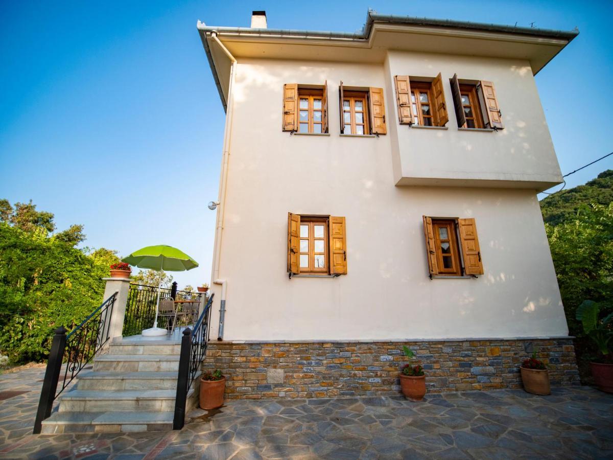 Orange House For Big Families In Damouchari - Delicious Houses Bagian luar foto
