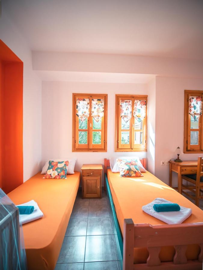 Orange House For Big Families In Damouchari - Delicious Houses Bagian luar foto