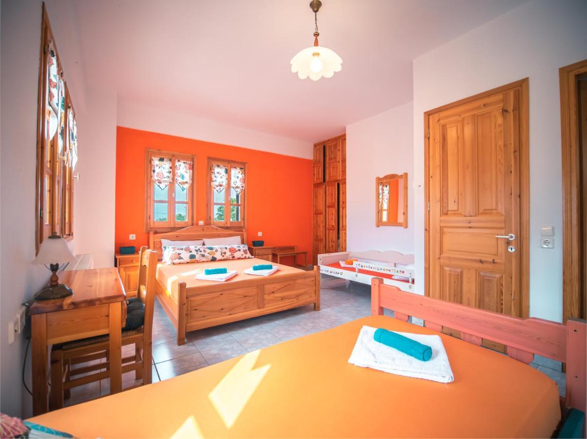 Orange House For Big Families In Damouchari - Delicious Houses Bagian luar foto