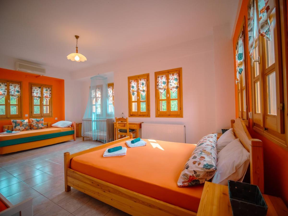 Orange House For Big Families In Damouchari - Delicious Houses Bagian luar foto
